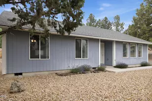 11431 NW Morrow Ave, Prineville, OR 97754 - Photo 2
