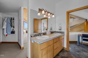 59641 Calgary Loop, Bend, OR 97702 - Photo 34