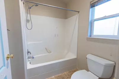 374 NW 25th Street, Redmond, OR 97756 - Photo 26