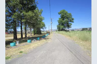 760 Miller Island Road, Klamath Falls, OR 97603 - Photo 28