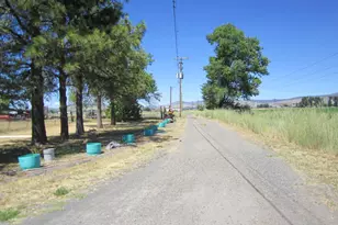 760 Miller Island Rd, Klamath Falls, OR 97603 - Photo 28