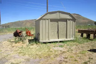 760 Miller Island Rd, Klamath Falls, OR 97603 - Photo 22