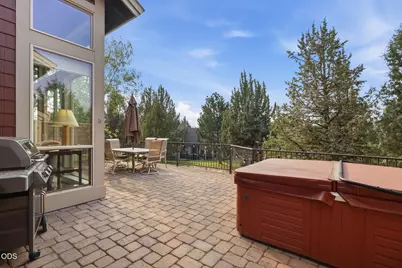 10614 Village Loop, Redmond, OR 97756 - Photo 28