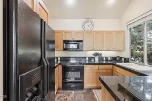 10614 Village Loop, Redmond, OR 97756 - Photo 8