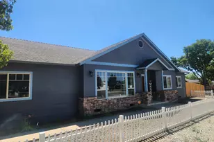 3806 Vly Mdws Dr, White City, OR 97503 - Photo 2