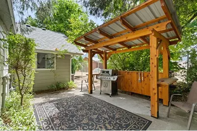 415 Berglund Street, Rogue River, OR 97537 - Photo 16