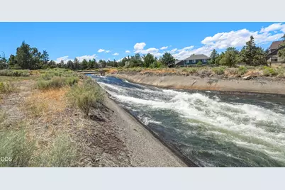 2048 NE Cradle Mountain Way, Bend, OR 97701 - Photo 60