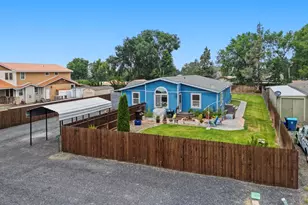 3737 NW Oak Ave, Redmond, OR 97756 - Photo 2