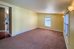 3737 NW Oak Ave, Redmond, OR 97756 - Photo 4