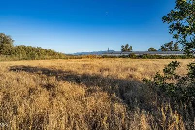 5202 Table Rock Road, Medford, OR 97502 - Photo 18