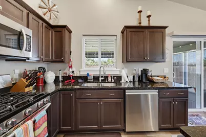 2210 Westwood Drive, Medford, OR 97501 - Photo 16
