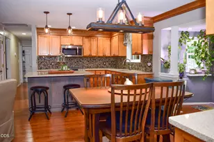 1088 N 5th St, Central Point, OR 97502 - Photo 4