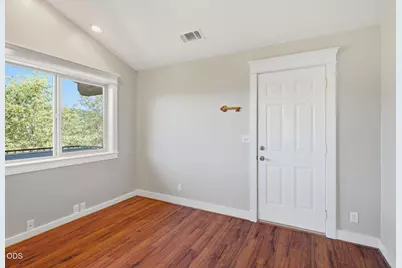 410 Lancelot Lane, Merlin, OR 97532 - Photo 10