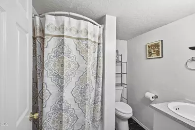 410 Lancelot Lane, Merlin, OR 97532 - Photo 38