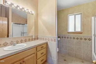 410 Lancelot Ln, Merlin, OR 97532 - Photo 38