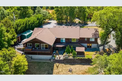 410 Lancelot Lane, Merlin, OR 97532 - Photo 1