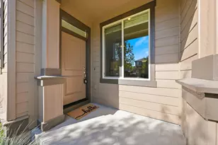 3433 SW 28th St, Redmond, OR 97756 - Photo 6