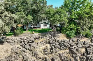 637 NW Canyon Dr, Redmond, OR 97756 - Photo 52