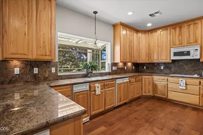 2850 Woodland Park Road, Grants Pass, OR 97527 - Photo 8