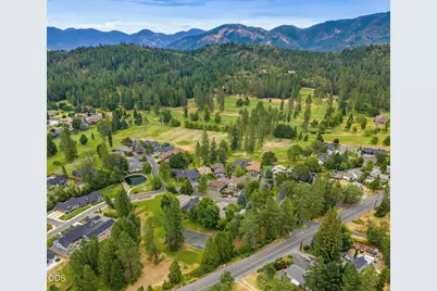 100 Twisted Pine Drive, Grants Pass, OR 97527 - Photo 4