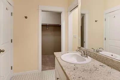 3832 Sherwood Park Drive, Medford, OR 97504 - Photo 22