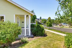 3832 Sherwood Park Dr, Medford, OR 97504 - Photo 34