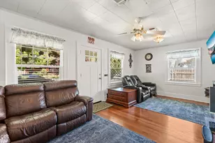 19 Vancouver Ave, Medford, OR 97504 - Photo 6