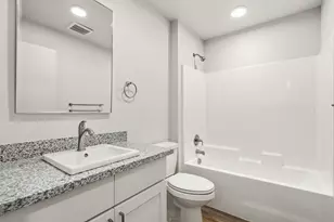 2028 Sunset Dr, Medford, OR 97501 - Photo 18