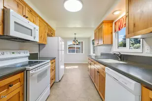 5336 Knightwood Dr, Klamath Falls, OR 97603 - Photo 10