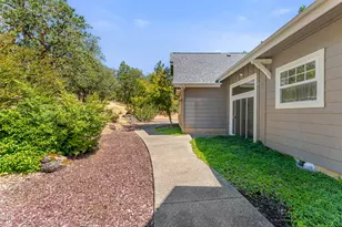 375 Mountain Paradise Dr, Grants Pass, OR 97526 - Photo 40