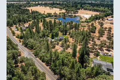 375 Mountain Paradise Drive, Grants Pass, OR 97526 - Photo 48
