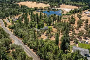 375 Mountain Paradise Dr, Grants Pass, OR 97526 - Photo 48