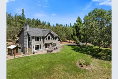 375 Mountain Paradise Drive, Grants Pass, OR 97526 - Photo 1
