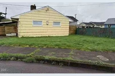 2407 10th Street, Tillamook, OR 97141 - Photo 2