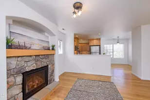 20289 Schaeffer Dr, Bend, OR 97703 - Photo 14