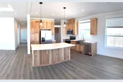 4601 S Pacific Highway #10, Phoenix, OR 97535 - Photo 4
