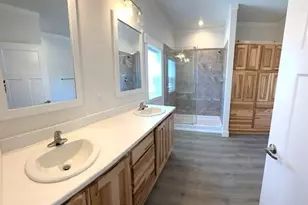 4601 S Pacific Hwy, Phoenix, OR 97535 - Photo 12