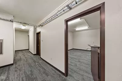 209 N Pacific Highway, Talent, OR 97540 - Photo 32