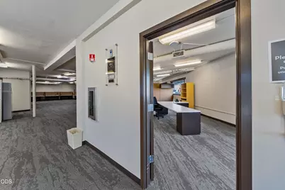 209 N Pacific Highway, Talent, OR 97540 - Photo 18