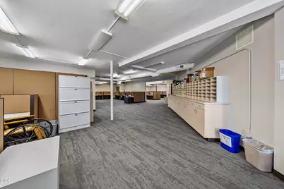 209 N Pacific Highway, Talent, OR 97540 - Photo 10