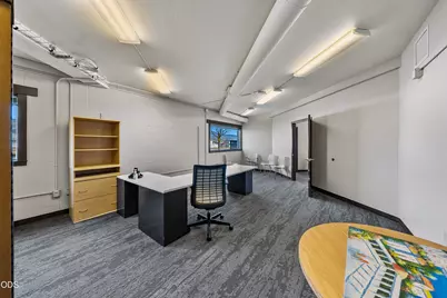 209 N Pacific Highway, Talent, OR 97540 - Photo 20