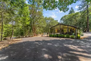365 Greens Creek Rd, Grants Pass, OR 97527 - Photo 6