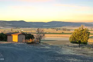11811 Falvey Rd, Klamath Falls, OR 97603 - Photo 54