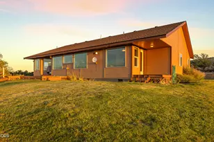 11811 Falvey Rd, Klamath Falls, OR 97603 - Photo 12