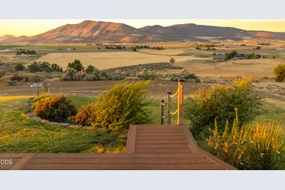 11811 Falvey Road, Klamath Falls, OR 97603 - Photo 20