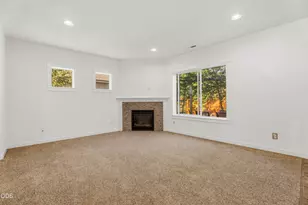 2534 NE Cretia Ct, Bend, OR 97701 - Photo 8