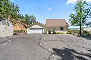 197 Timberlake Dr, Ashland, OR 97520 - Photo 66