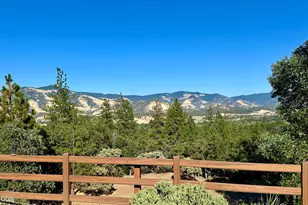 197 Timberlake Dr, Ashland, OR 97520 - Photo 52