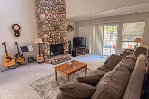 412 Country Ct, Shady Cove, OR 97539 - Photo 14