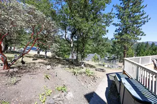 412 Country Ct, Shady Cove, OR 97539 - Photo 24